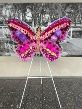 Load image into Gallery viewer, Fresh Flower Butterfly