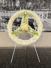 Load image into Gallery viewer, Mercedes Benz Flower Tribute
