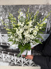 Load image into Gallery viewer, White Singapore Orchid Box
