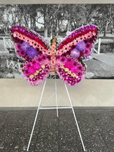 Load image into Gallery viewer, Fresh Flower Butterfly
